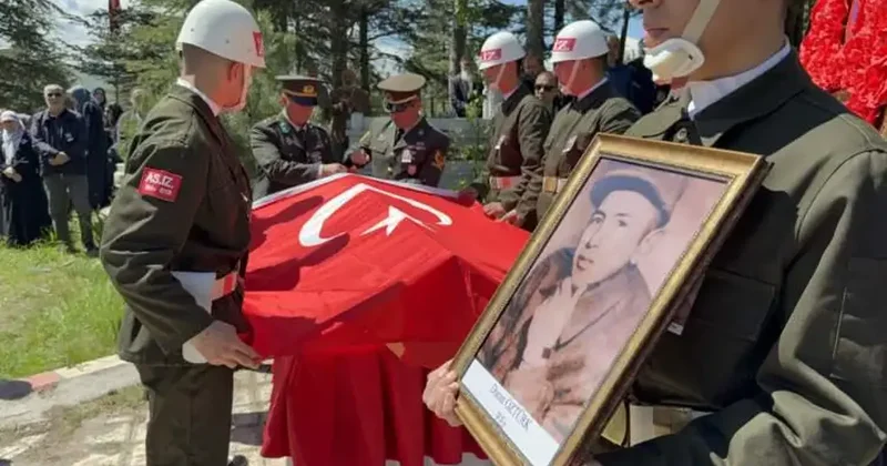 Türkiye nin boğazı düğüm düğüm: Şehit Onbaşı 61 yıl sonra Tokat ta toprağa verildi