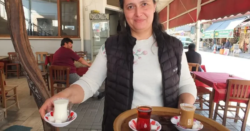 Kahvehanelerde çay yerine süt içiliyor!