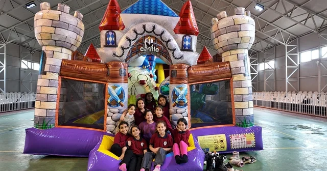Köy çocukları için şişme oyun parkı kuruldu Şırnak Haberleri
