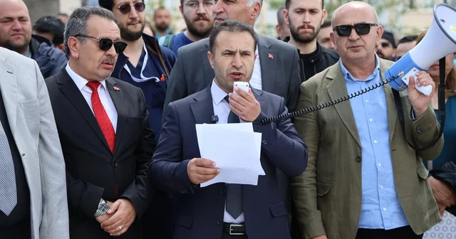 SCÜ çalışanları, bankaların promosyon tutumunu protesto etti Sivas Haberleri