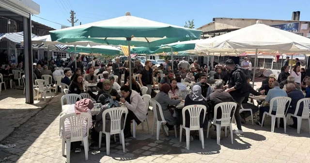 Gördes Sanayi Sitesi nden 6 bin kişilik hayır yemeği Manisa Haberleri