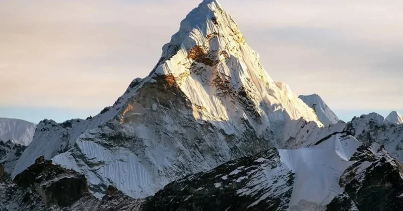 Dünyanın en yüksek dağı Everest değilmiş: Yıllardır yanlış biliniyormuş Sözcü Gazetesi