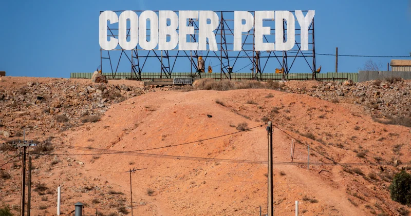 Bilim kurgu değil gerçek: Coober Pedy kasabasında nüfusun yüzde 60’ı yer altında yaşıyor! Peki ama neden?