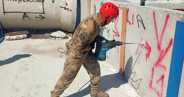 AFAD dan askeri personele enkazda arama kurtarma eğitimi Çanakkale Haberleri