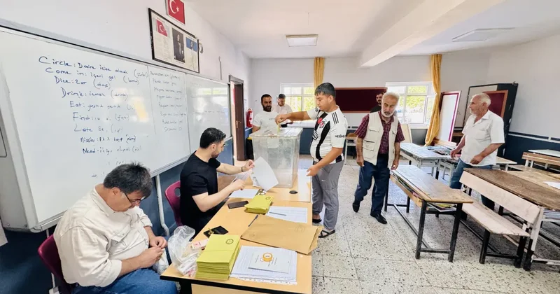 Narin Güran ın köyü sandık başına gitti!