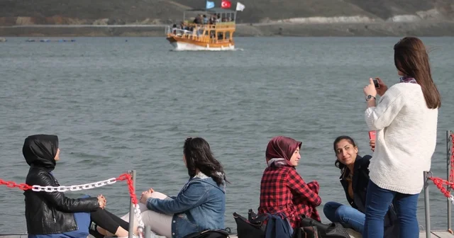 1700 rakımdaki doğa harikası göl turistlerin ilgi odağı Bayburt Haberleri