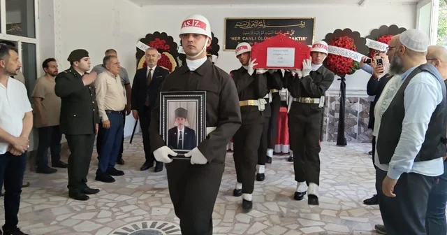 Kıbrıs gazisi Samsun da askeri törenle son yolculuğuna uğurlandı Samsun Haberleri