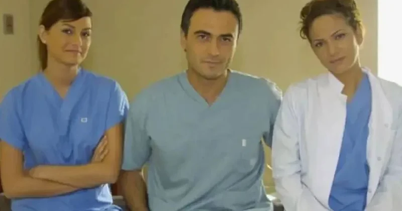 Doktorlar dizisinin yıldızlarından sürpriz buluşma: Yasemin Ergene ve Melike Güner son hali gündemde Sözcü Gazetesi