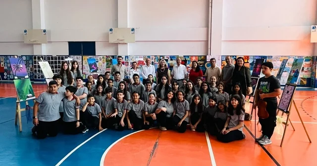 Öğrencilerin hazırladığı 860 eserlik dev sergi göz kamaştırdı Manisa Haberleri