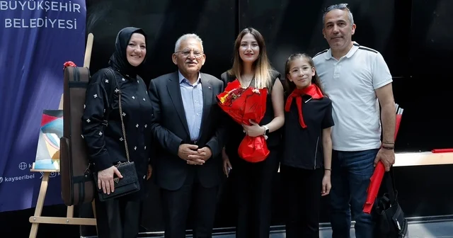 Büyükşehir konservatuarında mezuniyet coşkusu Kayseri Haberleri