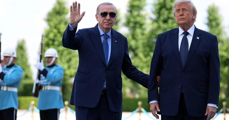 Trump Ankara da Diriliş Ertuğrul dizisinin müziğiyle karşılandı