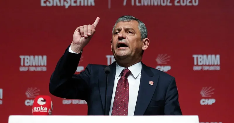 Özel den yeni parti sorusuna yanıt: Vatandaş bizden ileride gidiyor
