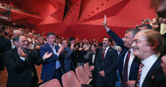 Özgür Özel: Bu millet çaresiz değildir, seçeneksiz değildir Eskişehir Haberleri Habertürk Yerel Haberler