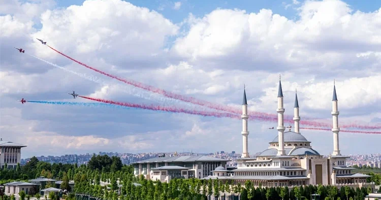 ABD Başkanı Trump a A+ tipi resmi törenle karşılama... Törende ilgi çeken detay