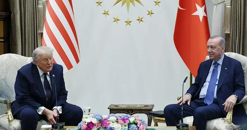 ABD Başkanı Trump: Ambargoları ve müeyyideleri kaldırıyoruz
