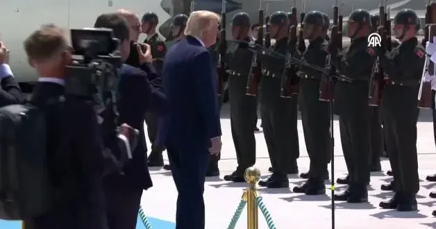 Cumhurbaşkanı Erdoğan ve Trump’ın kahkaha attıkları anlar gündem oldu