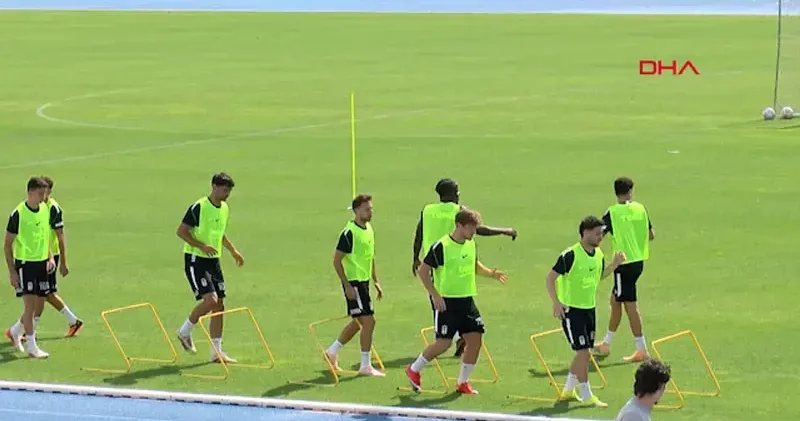 Beşiktaş günün ilk antrenmanını yaptı