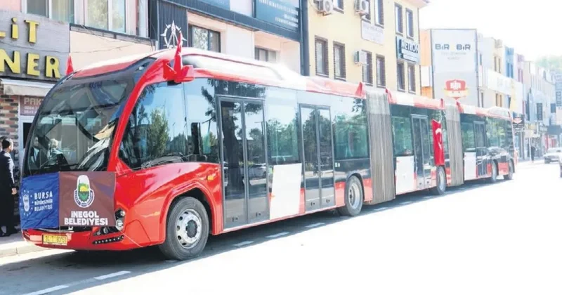 Bursa nın metrobüsü yolda