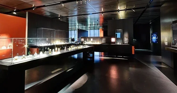 Louvre Müzesi nin ardından Fransa da bir müzede daha soygun: 4,5 milyon eurodan fazla değere sahip 27 mücevher çalındı