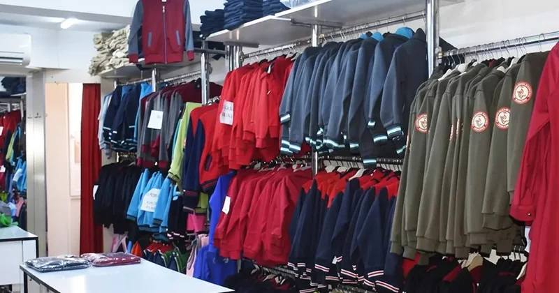 Ünlü okul kıyafeti firması iflas etti! Öğrencileri giydiriyordu