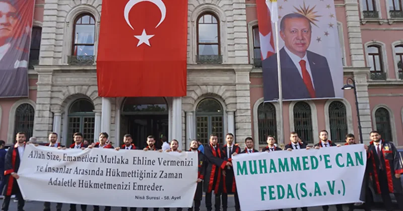 Hukuk fakültesi mezunlarından adalet ayetiyle anlamlı mezuniyet programı