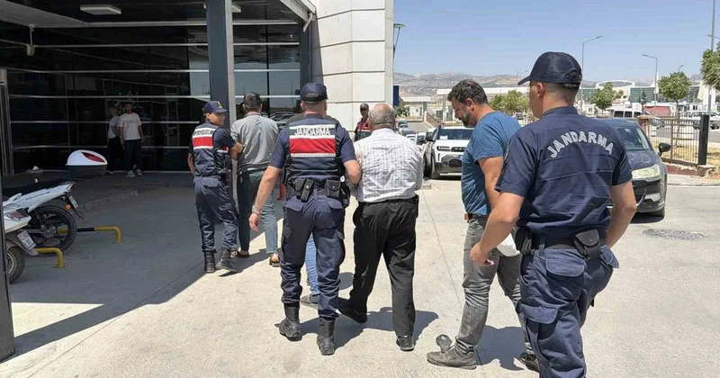 Adıyaman da kamyonetli kavga: 7 yaralı, 6 gözaltı