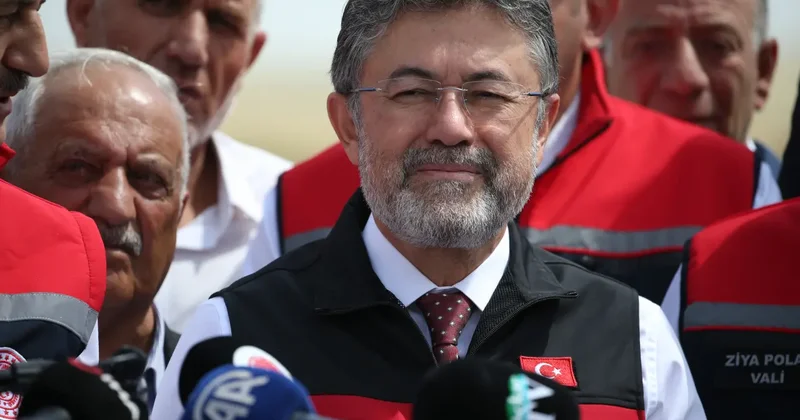 Bakan Yumaklı, yeni sistemi anlattı: Plastik küpe gitti yerine elektronik takip geldi!
