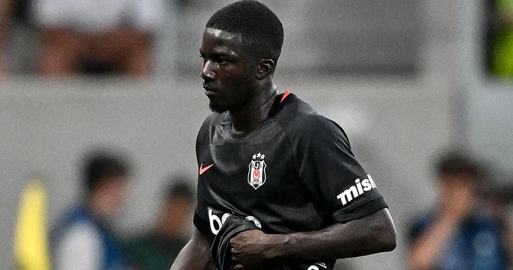 Ouattara dan kırmızı kart için özür paylaşımı