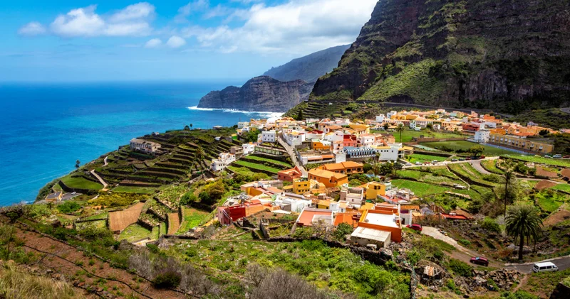 Kelimeler yok ıslık var! Bu dil kelimelerden oluşmuyor: La Gomera nın dağlarda yankılanan 500 yıllık geleneği!