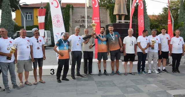 Karapınar da XC Open Yamaç Paraşütü Yarışmasında dereceye girenlere ödülleri verildi Konya Haberleri Habertürk Yerel Haberler