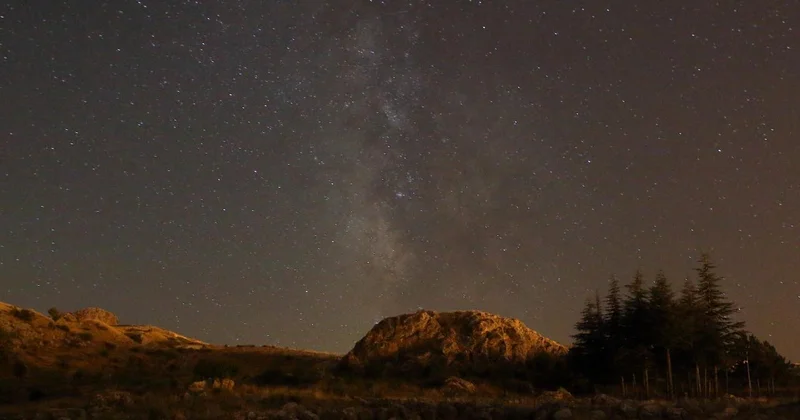 Ağustos ayında gökyüzünde iki tutulma ve Perseid gök taşı yağmuru yaşanacak