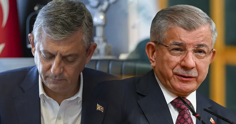 Özgür Özel in yeni makam odasında Ahmet Davutoğlu detayı