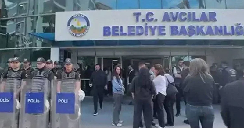 Avcılar Belediyesi nin asfalt ihalesi soruşturmasında 12 şüpheli hakimliğe sevk edildi