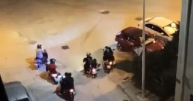 Gece saatlerinde çevreye rahatsızlık veren motosikletli gruba vatandaştan tepki Eskişehir Haberleri Habertürk Yerel Haberler