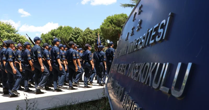 Astsubay adayları mavi vatanı korumak için hazırlanıyor
