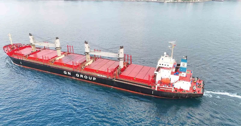 Hasarlı Gemi Lady Zehma İstanbul Boğazı’ndan Geçti