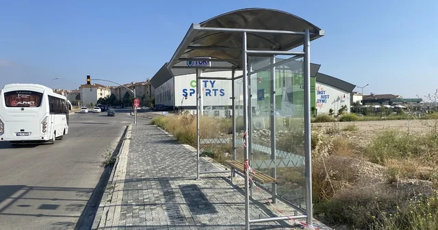 Vatandaşların tepkisi sayesinde bank gitti yerine otobüs durağı geldi Eskişehir Haberleri Habertürk Yerel Haberler