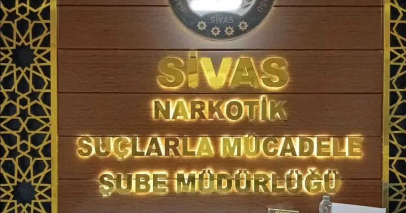 Kağıda emdirilmiş 32 bin kullanımlık uyuşturucu ele geçirildi