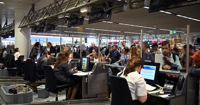 Avrupa’ya gidecekler dikkat! Uygulama sona erdi, 3 saat kuralı geldi