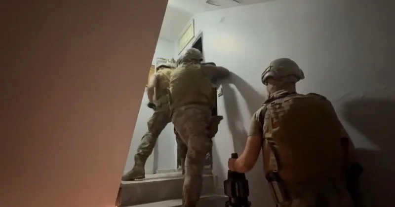İstanbul da suç örgütü operasyonu: 15 şüpheli tutuklandı