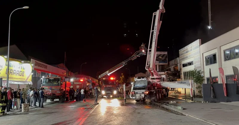 Eskişehir de iş yerinde çıkan yangın söndürüldü