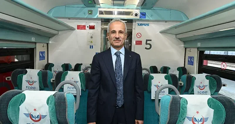 Tren bileti bulamayan yolcular, yer açılması halinde otomatik olarak bilgilendirilecek