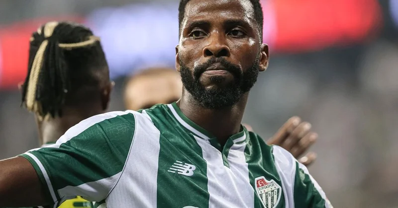 Durmak bilmiyor! Kelechi Iheanacho dan Bursaspor a hayat öpücüğü