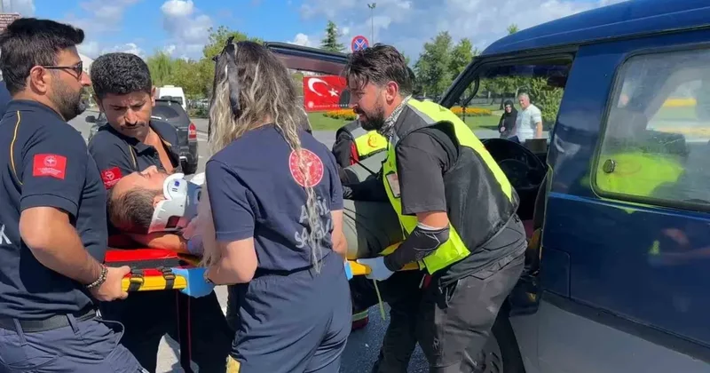 Panelvan minibüs SUV araca çarptı: 1 yaralı