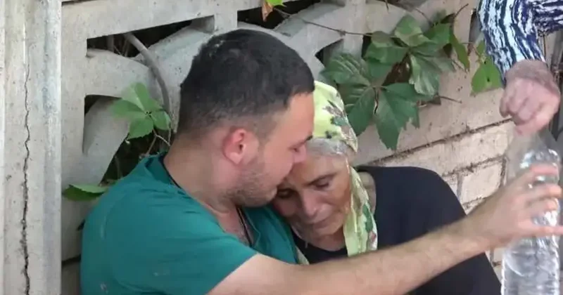 Antalya da korkutan yangın: Anne oğul gözyaşlarıyla buluştu