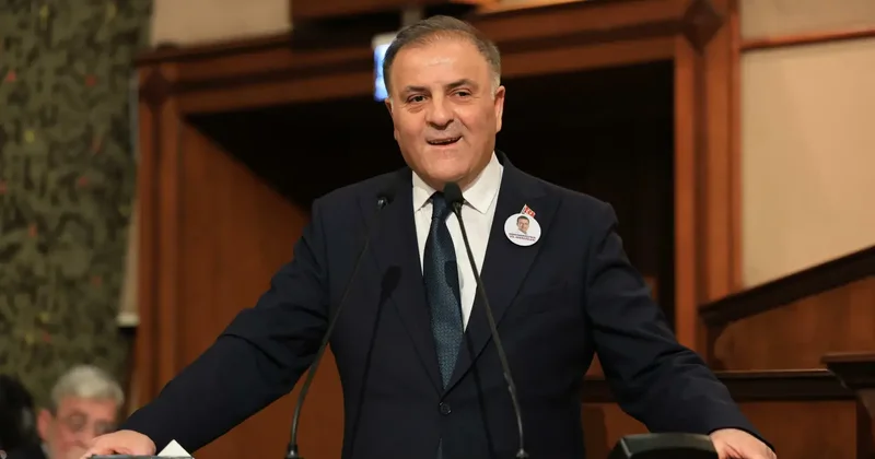 İBB Başkanvekili Nuri Aslan tercihini yaptı! Yeni Parti mi, CHP mi? Daveti reddetti