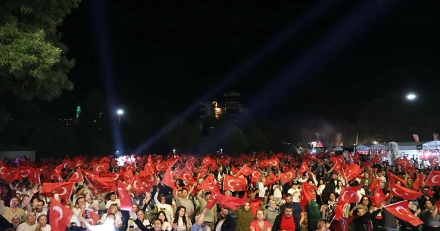 Başkan Çolakbayrakdar: 38 günlük organizasyonu belediye bütçesinden tek kuruş harcamadan gerçekleştirdik Fuar 38 de muhteşem kapanış Kayseri Haberleri Habertürk Yerel Haberler