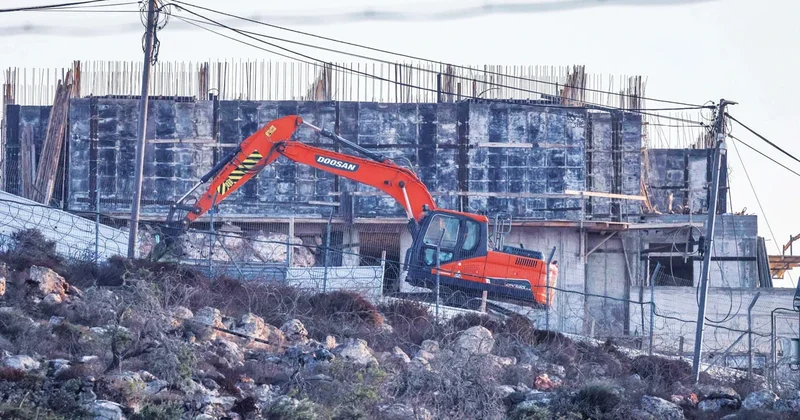 İsrail Filistin’in tarlalarına göz dikti