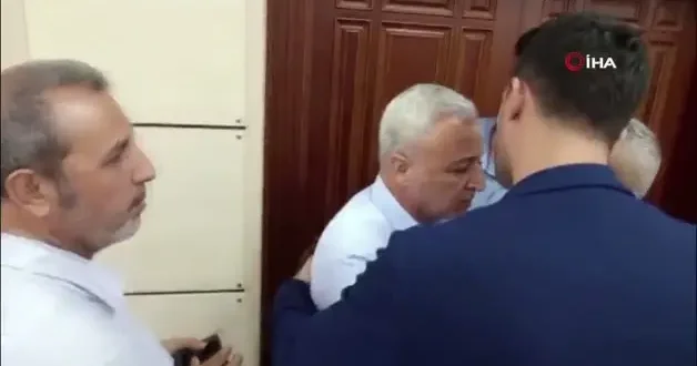 Yüreğir Belediye Meclisi nde satılık tartışması: CHP li iki meclis üyesi birbirine girdi