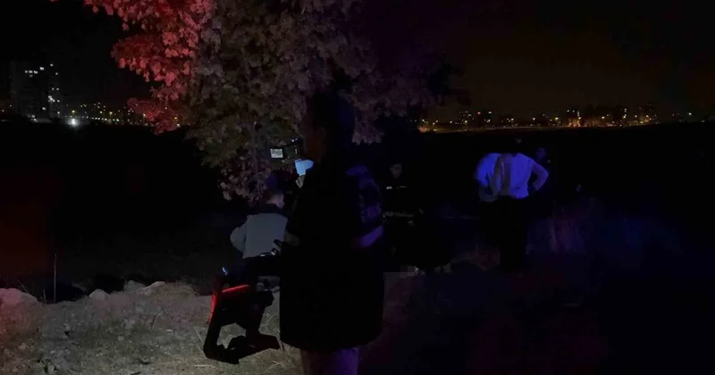 Kayseri Melikgazi de 35 yaşındaki kişi boş arazide ağaca asılı ölü bulundu